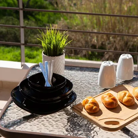 Amelie's Luxe Apartman Kalligoni